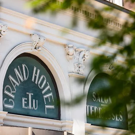 Hotel Grand Hôtel&spa Uriage 4*