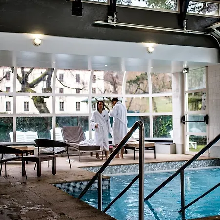 Hotel Grand Hôtel&spa Uriage 4*