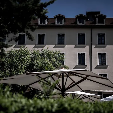 Grand & Uriage Hotel Saint-Martin-dʼUriage