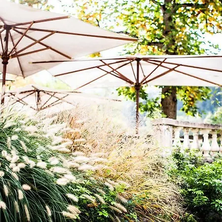Grand & Uriage 4* Saint-Martin-dʼUriage