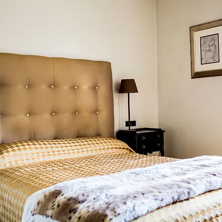 Hotel Grand & Uriage Saint-Martin-dʼUriage